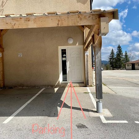 Appartement Ideal Pour Ete Et Hiver, Situe Au Pied Des Pistes De Ski Et Des Sentiers De Randonnee Prémanon Exterior foto
