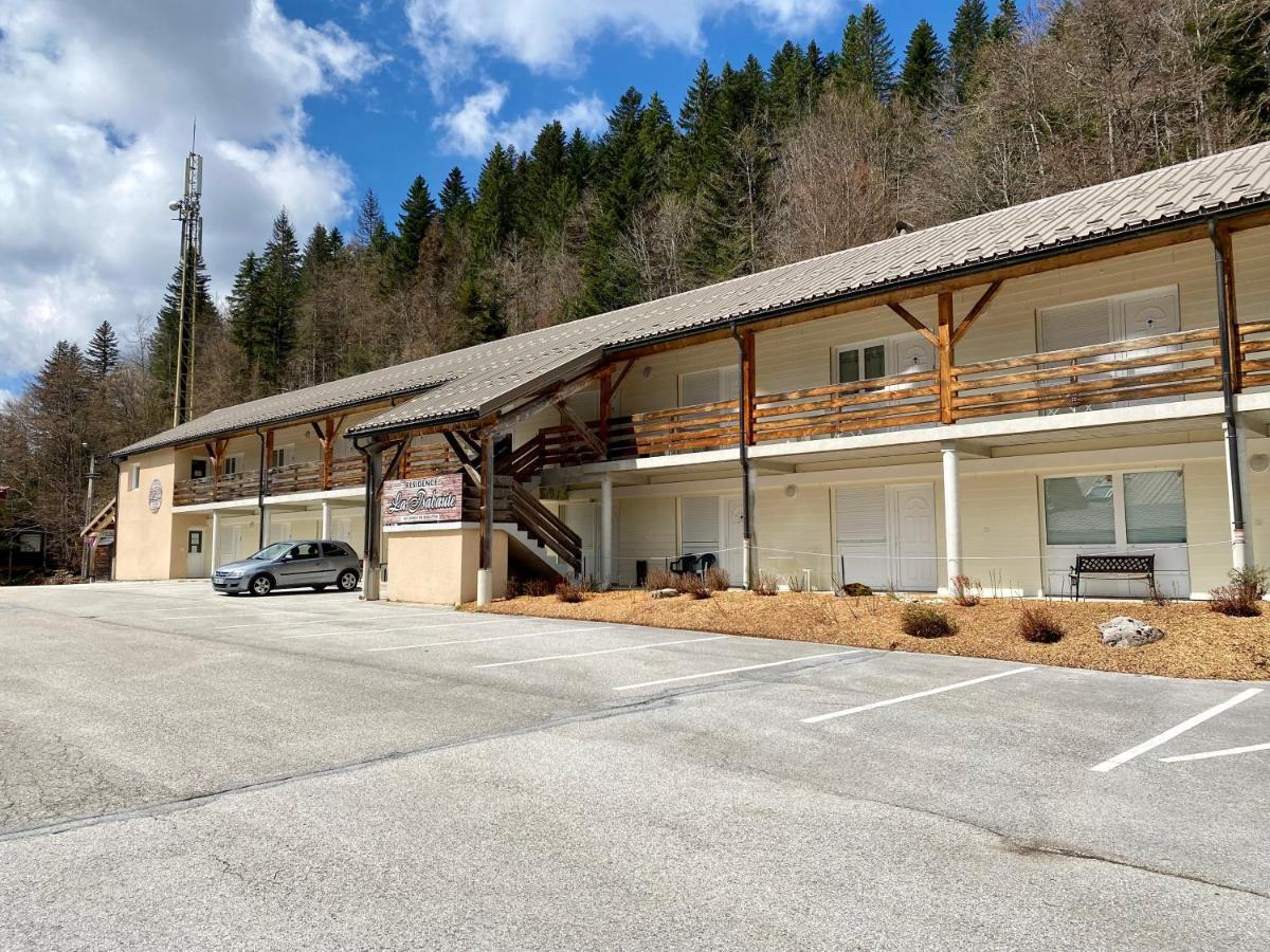 Appartement Ideal Pour Ete Et Hiver, Situe Au Pied Des Pistes De Ski Et Des Sentiers De Randonnee Prémanon Exterior foto